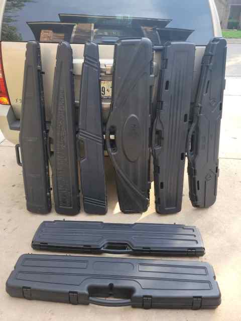 GUN CASES  LOT