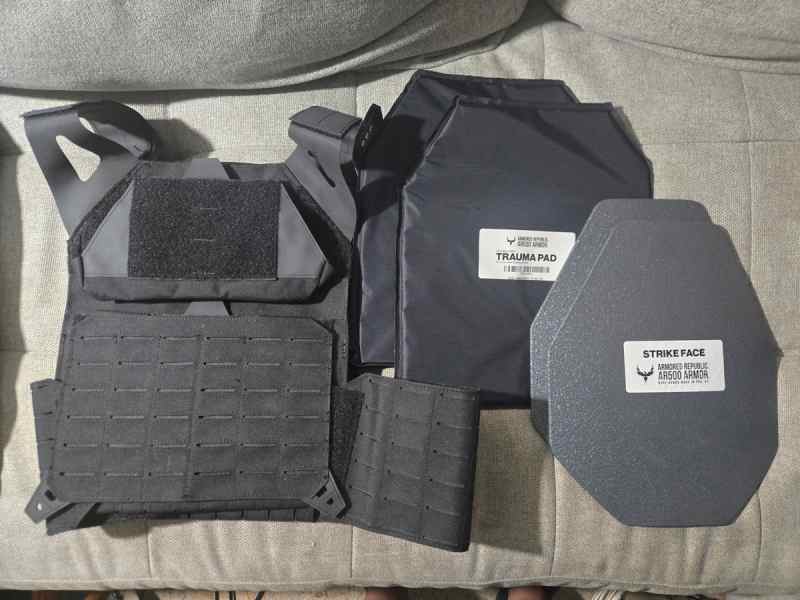 AR500 Invictus with A2 plates