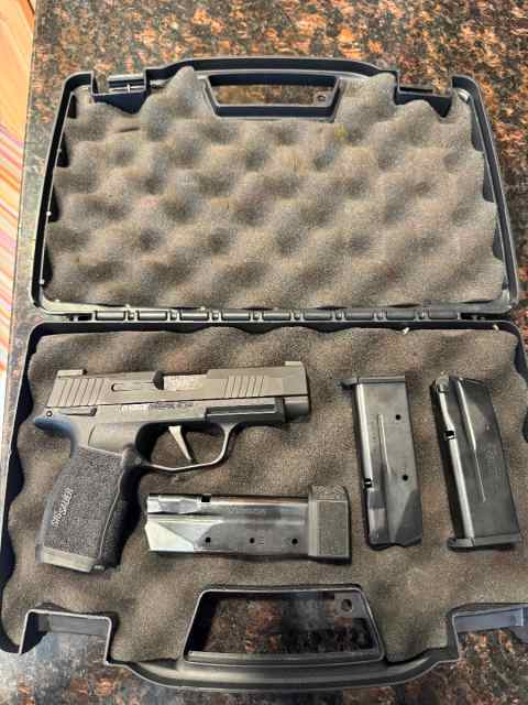 Sig p365 xl 9mm, 3 magazines and case, optic ready