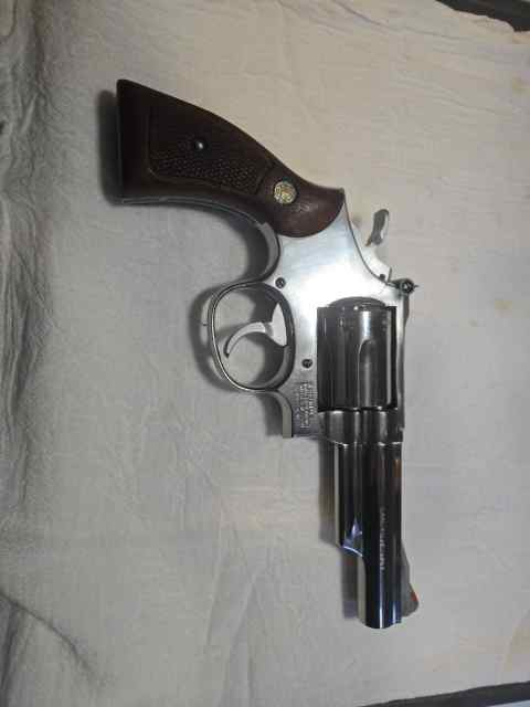 SMITH AND WESSON 686-3