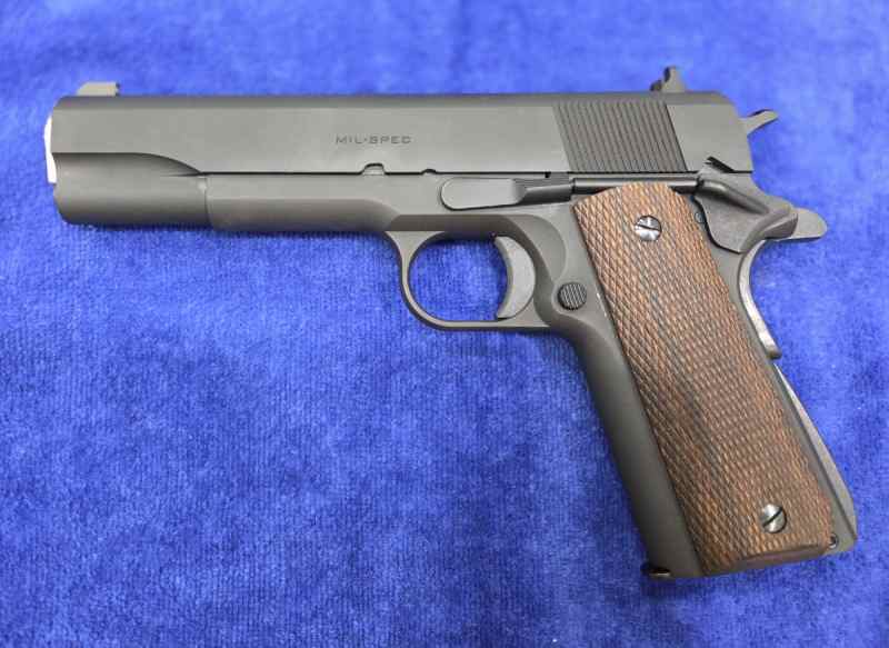 Springfield Mil Spec 1911 with Belt and Holster