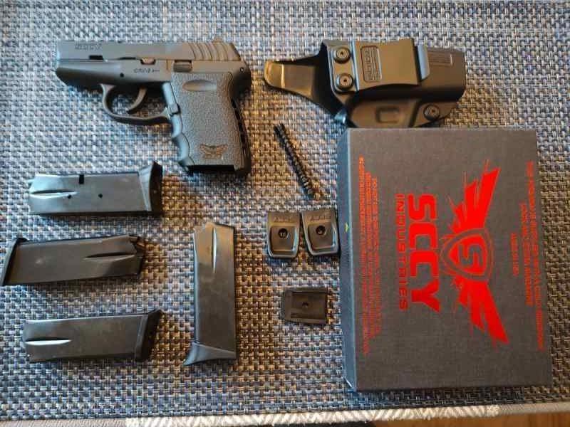 SCCY CPX-2 9mm with several extras