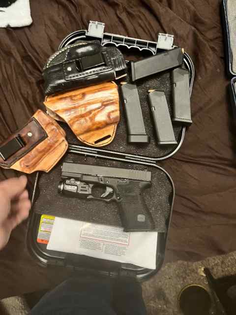 WTT /WTS Glock 19c Gen 3 and beretta nano 