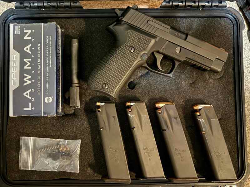 Sig 226 with lots of extras 