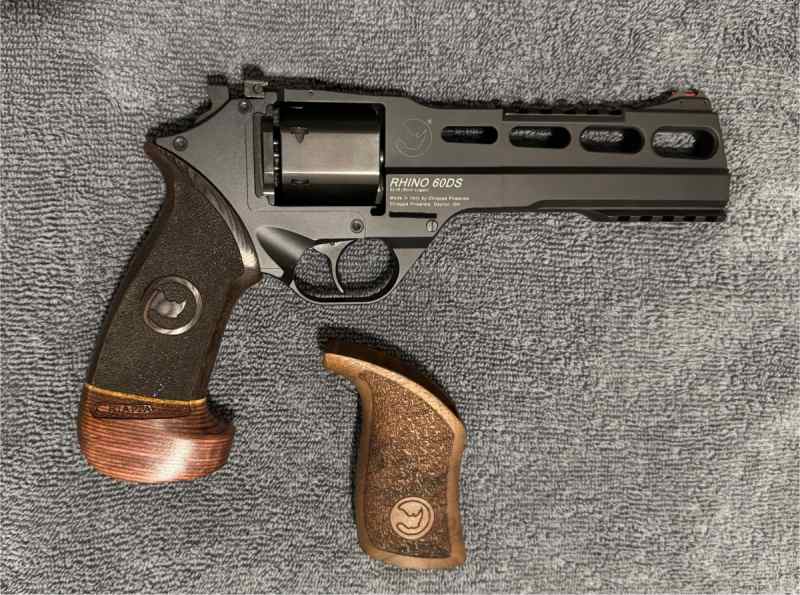 Chiappa Rhino 60DS (9mm)