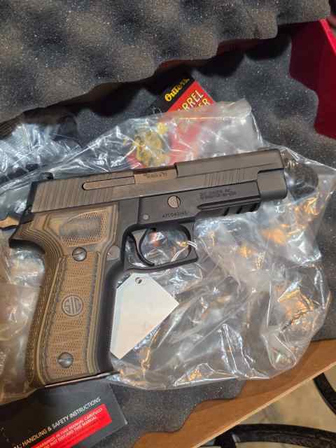 Czs and Sigs