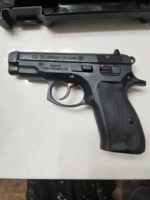 CZ-75 COMPACT 