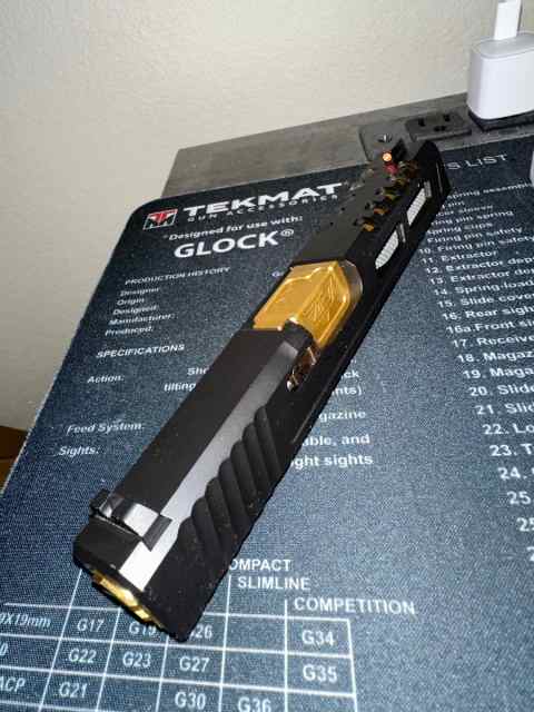 Glock 17 parts!! Trigger, Mag, ZP slide 