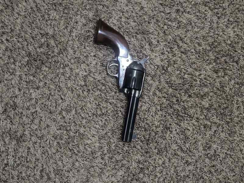 1873 Pietta Cattleman 45LC Single Action Revolver 