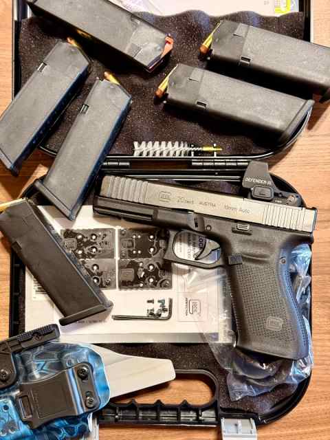 Glock 20.5 MOS 10mm, Defender-XL, 6 mags + holster