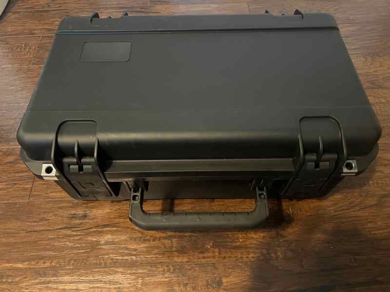 Gun/electronics/photo storage case