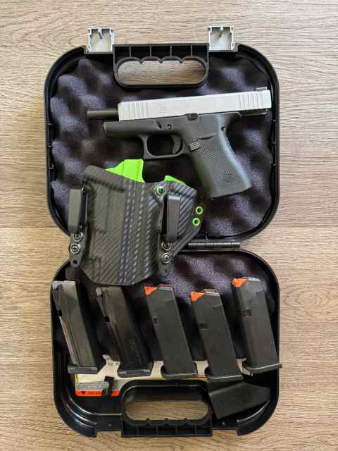 Glock 48 plus extras FS