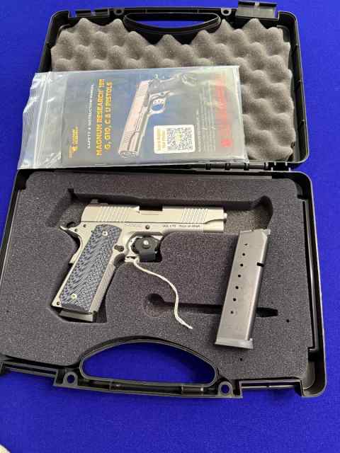 Desert Eagle 1911 C, Stainless Magnum Research