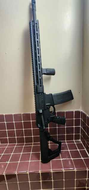 REDUCED - Daniel Defense DDM4 V7 PRO 18&quot;