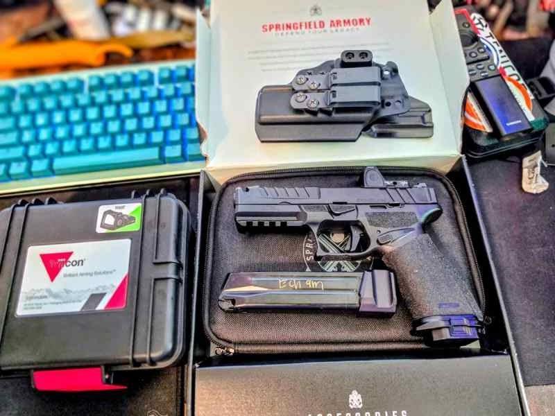 Echelon 4.5F Comp 