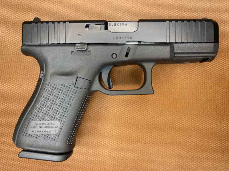 NEW IN BOX - Glock G19 Gen 5 - 9mm - 4&quot; (Black)