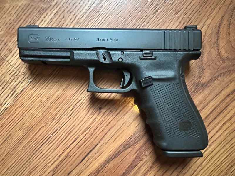 Glock 20 Gen 4 package