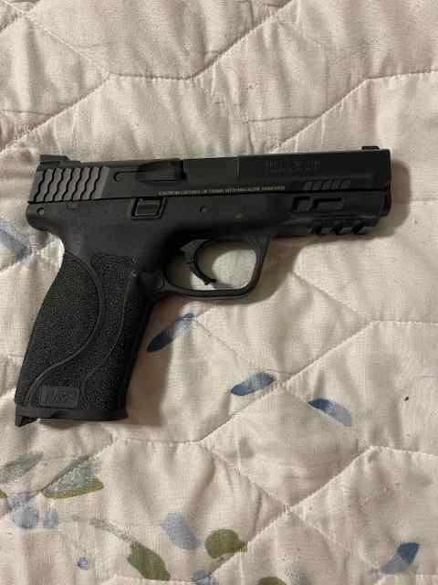 S&W M2.0 (2).jpg