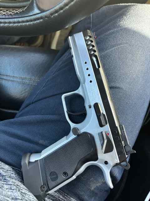Tanfoglio Defiant Limited Master