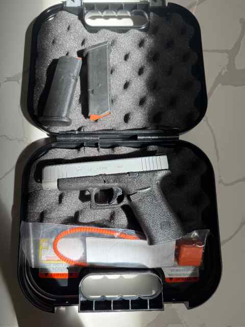 Glock 48 2-tone