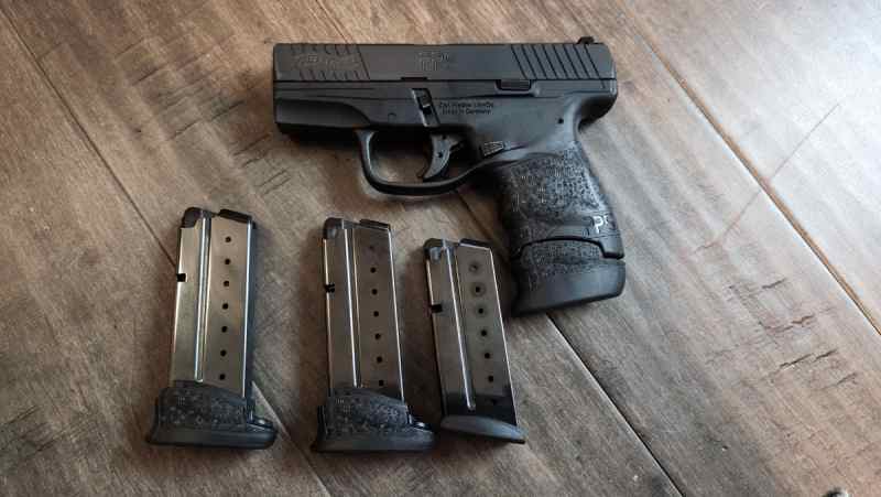 Walther PPS M2 LE 9mm Pistol (4 Mags)