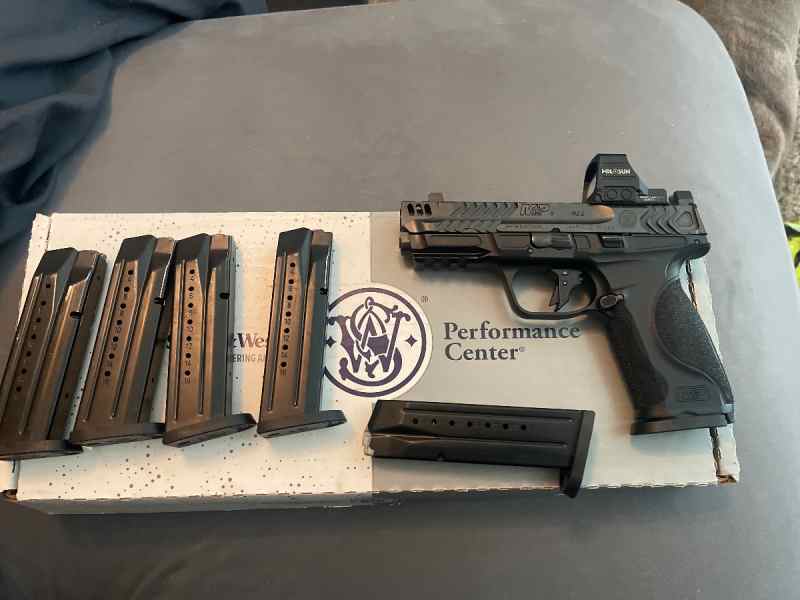 LNIB M&amp;P metal carry comp 9mm with EXTRAS
