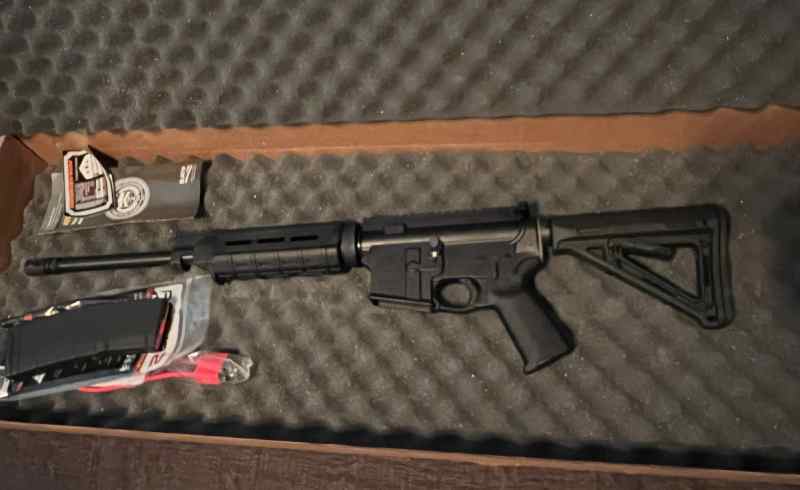 Adams Arms P1 - Magpul MOE AR-15 - Piston Driven 