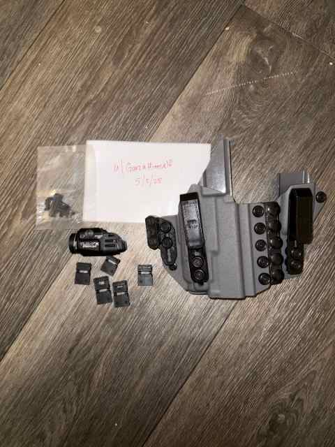 T1C RH Holster + TLR7X for Glock 19