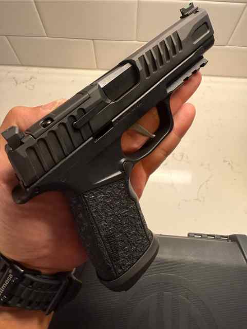 Sig P365 Fuse LNIB