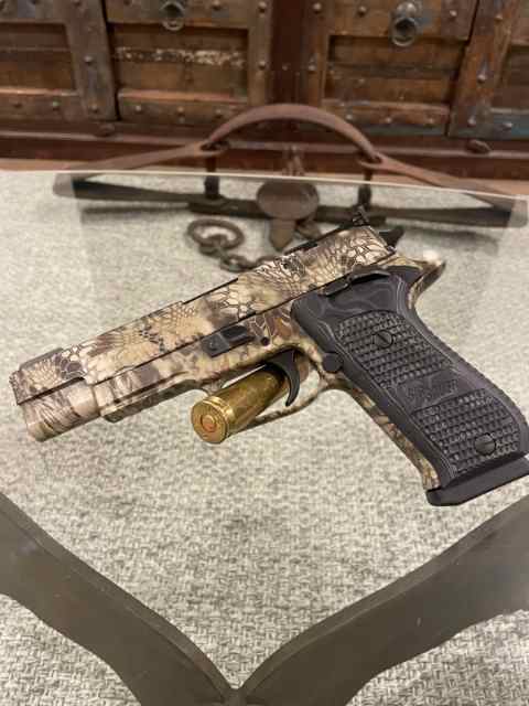 Sig Sauer P220 10mm