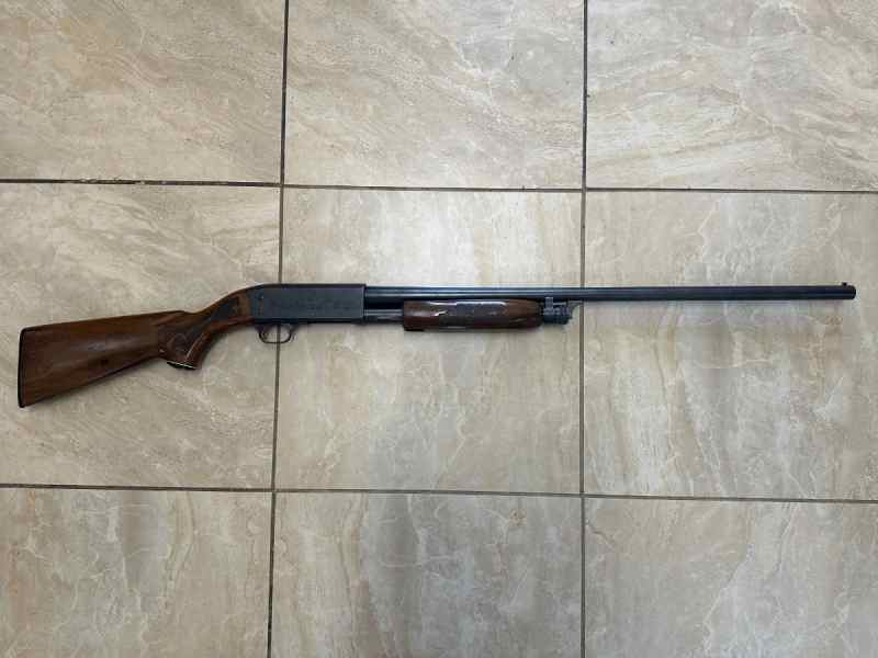 Ithaca, Model 37 Featherlight, 12 GA. Trade. 
