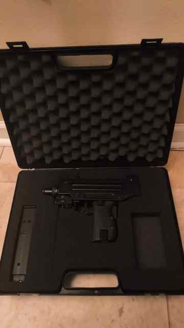 IWI 22lr UZI Pistol 