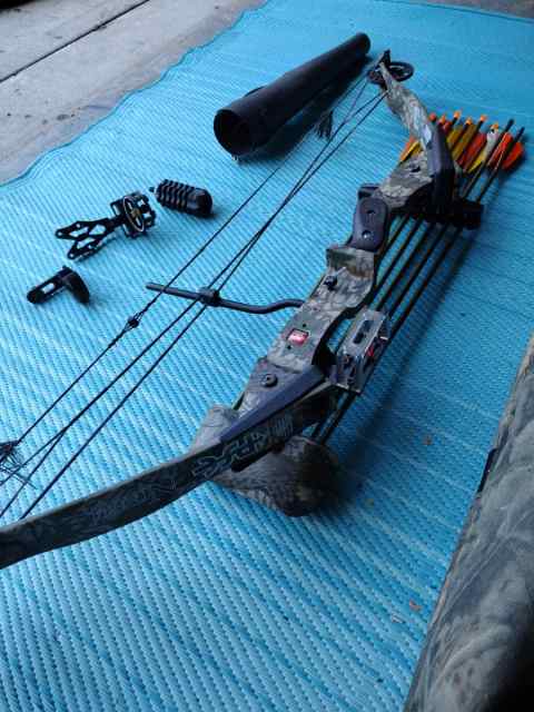 PSE NOVA 30-in draw compound bow setup