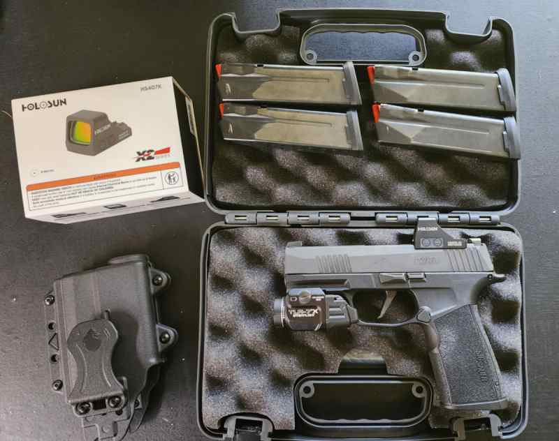 Sig Sauer P365 X-Macro EDC Set up