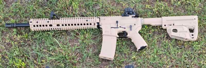 [WTT/WTS] 16&quot; Quad Rail AR15 