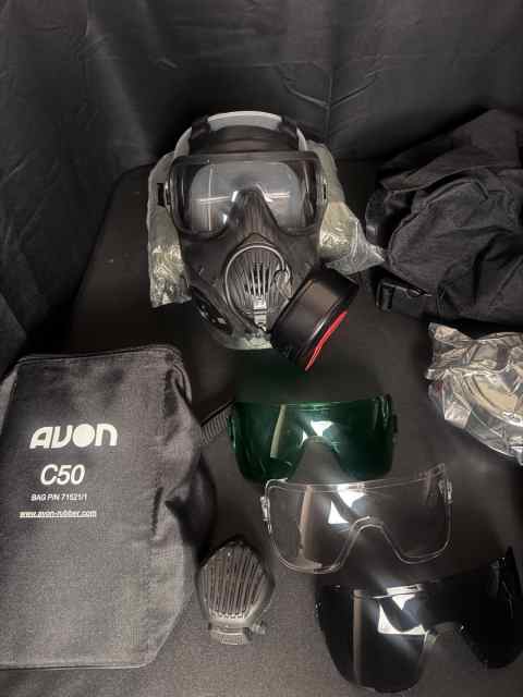 Avon C50 gas mask, suit, filters +++