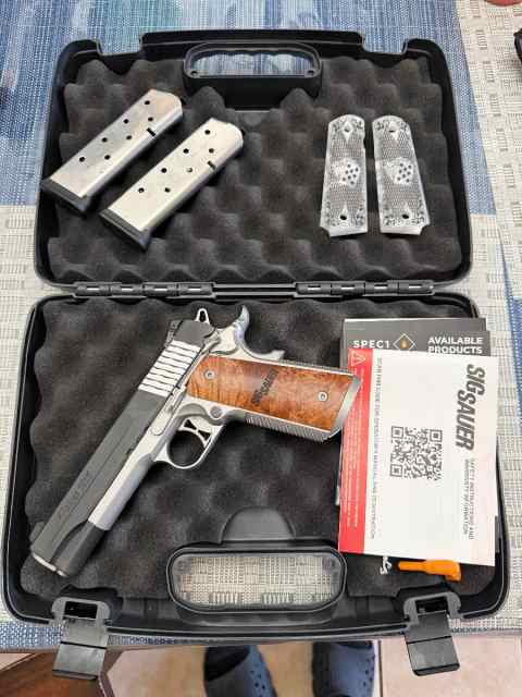 1911 STX 45ACP SIG SAUER