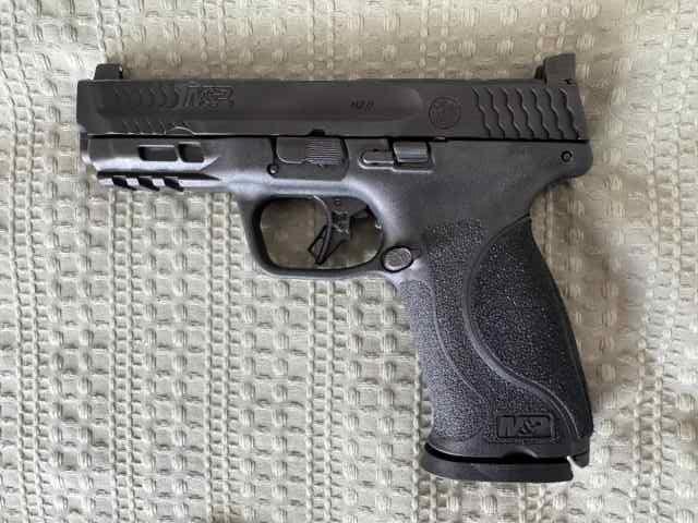 WTS/WTT  S&amp;W M&amp;P 2.0 Optic Ready w/ Extras