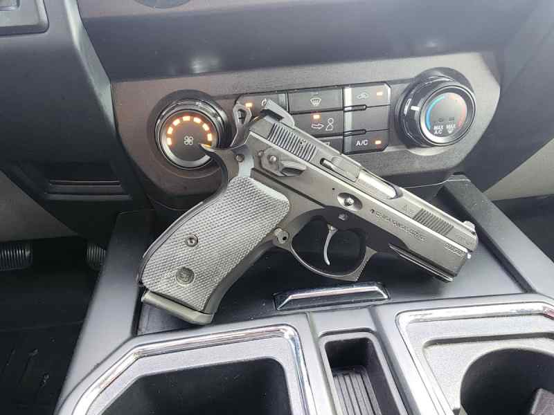 RARE CZ P0-1 Omega NO TRADES 400 round