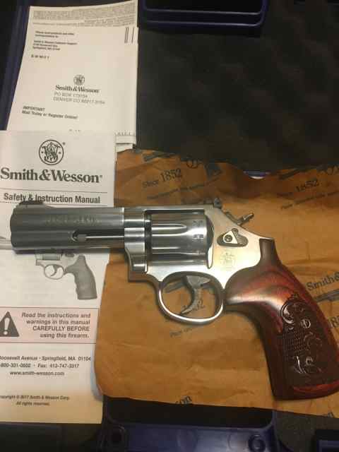 Smith&amp;Wesson 617 Target 4 Inch 