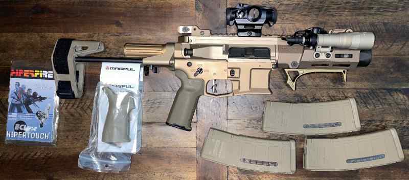 50 shades of FDE Maxim Defense 5.56 PDW