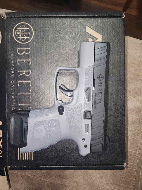 NEW Beretta APX A1 Carry - Grey